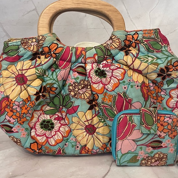 VERA BRADLEY TROPICAL SILK LIMITED EDITION KELLY AND WALLET SET - Picture 1 of 7
